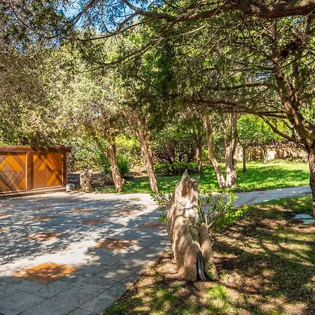 Sa Cala Ginepro Villa Monte Petrosu